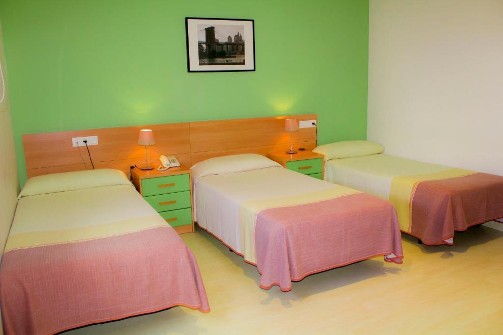 Hotel Restaurante Caracho コレージャ 部屋 写真