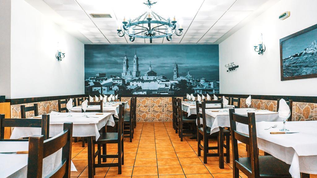 Hotel Restaurante Caracho コレージャ エクステリア 写真